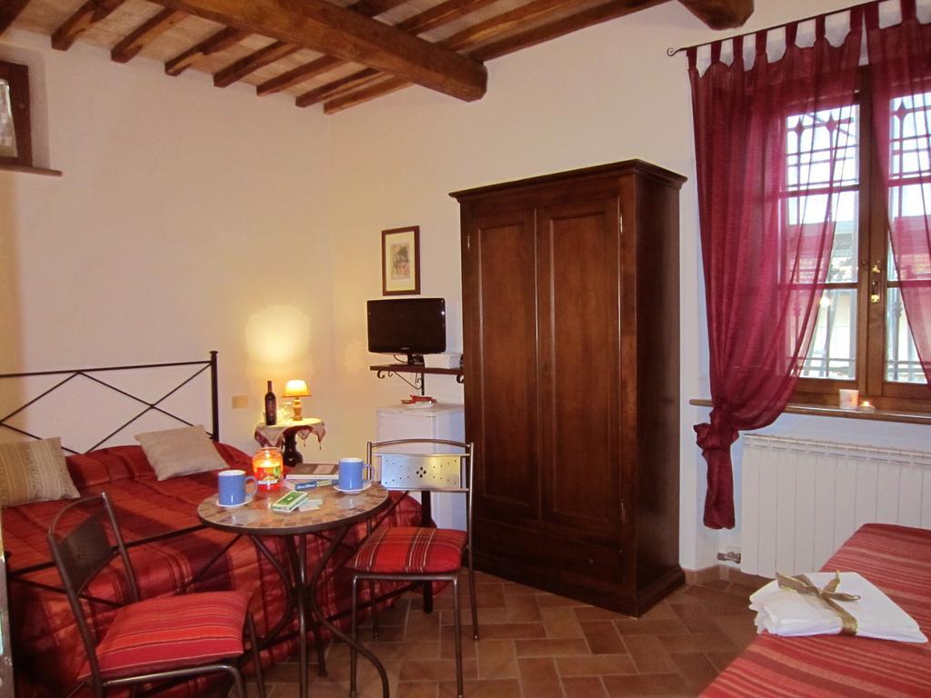 B&B Le Logge Di Sopra Asciano Exterior foto
